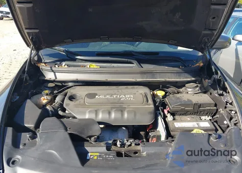 2016 Jeep Cherokee Altitude z USA, uszkodzony, nr VIN 1C4PJMCB9GW186984